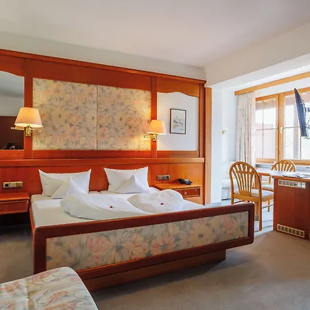 Alpenhotel Sonneck - Mit Bergbahnticket Hotel 3*