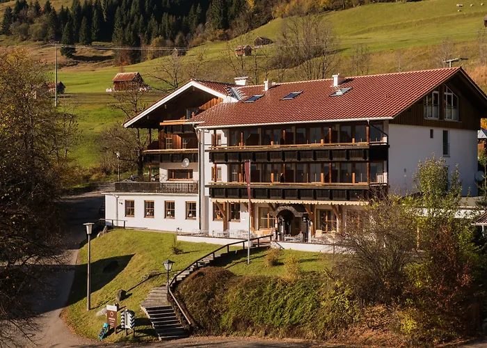 Otel Alpenhotel Sonneck - Mit Bergbahnticket Bad Hindelang